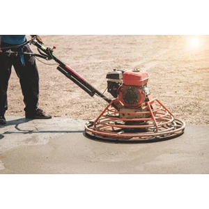 Power trowel